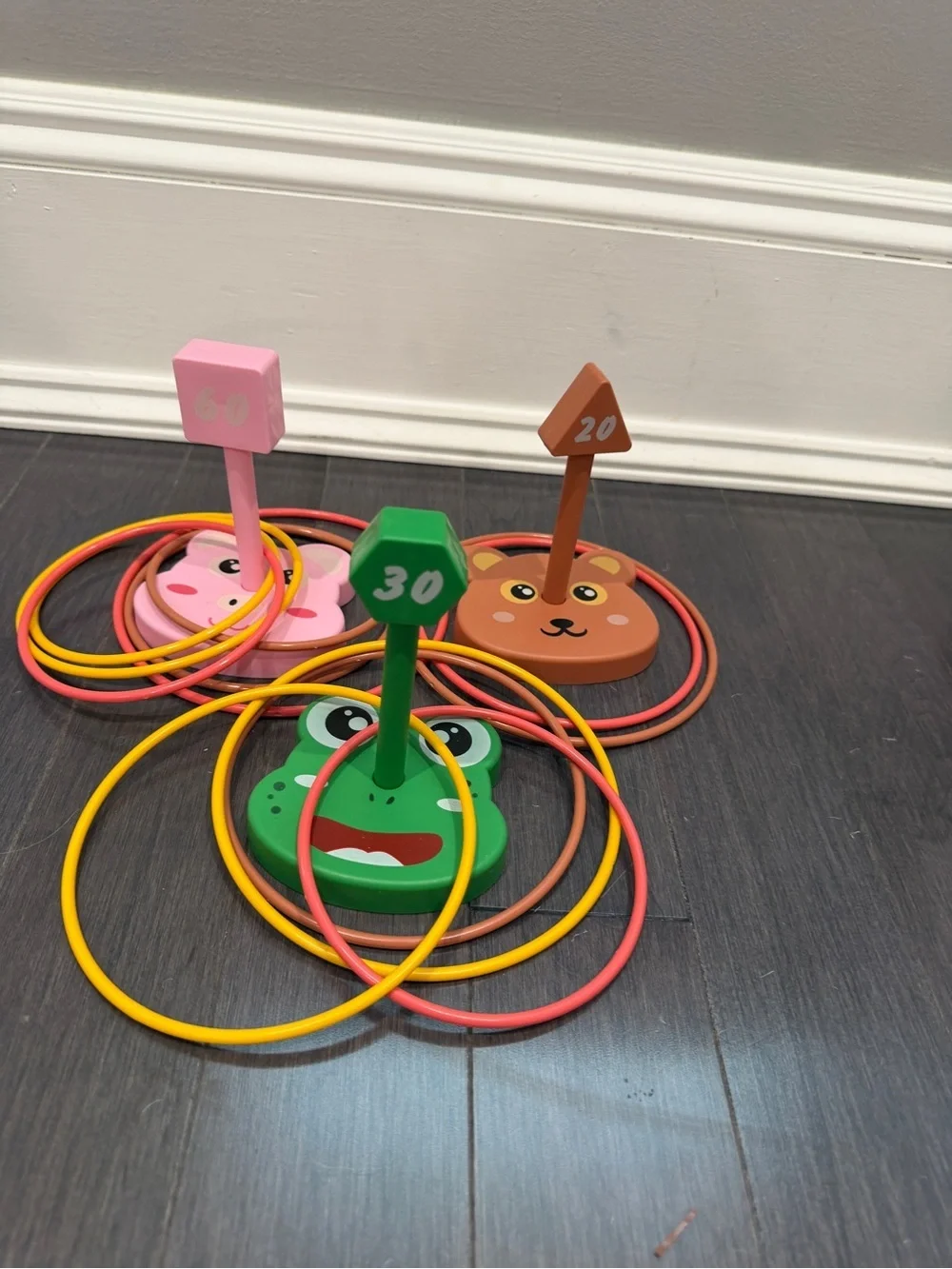 NWOT Plastic Animal Ring Toss Game SMALL Pink, Green, Brown Kids Toddlers